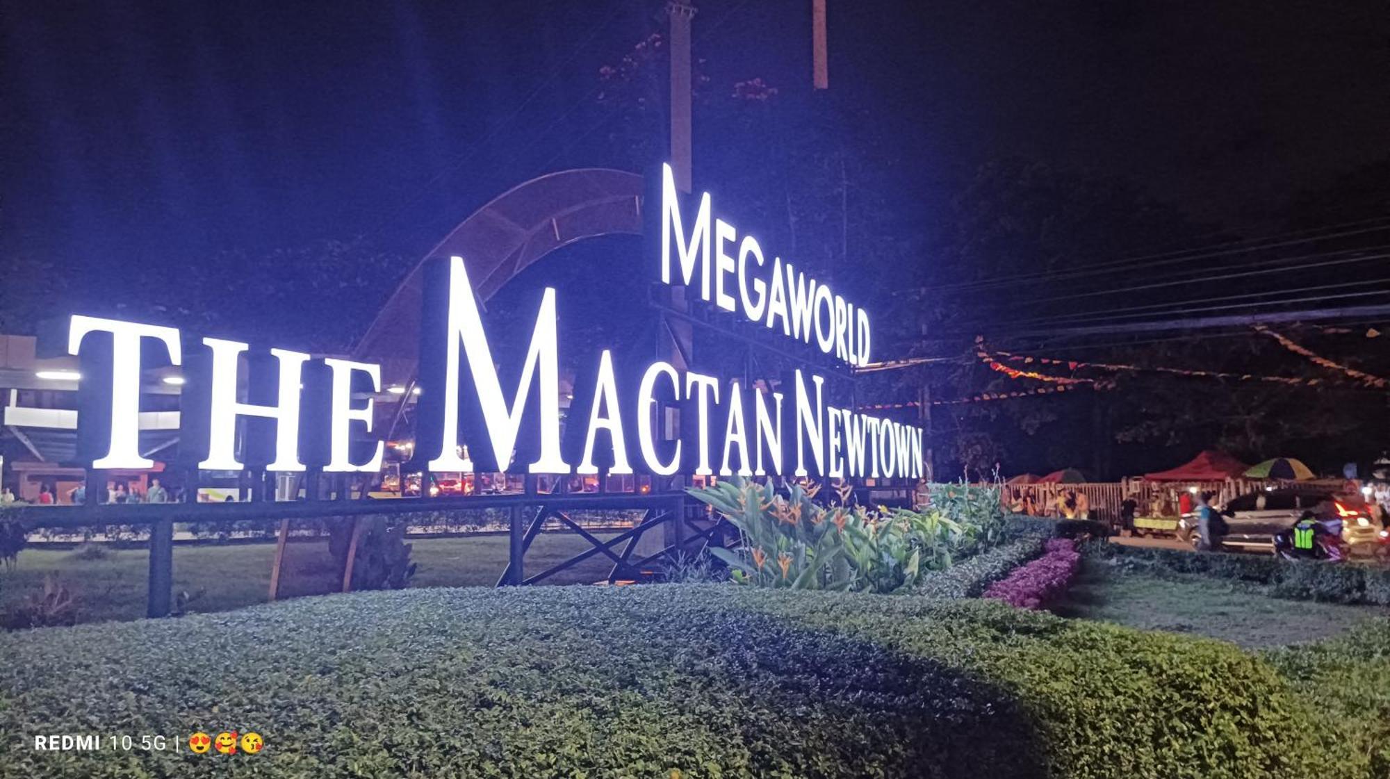 Mactan Newtown Beach Condo Мактан Экстерьер фото